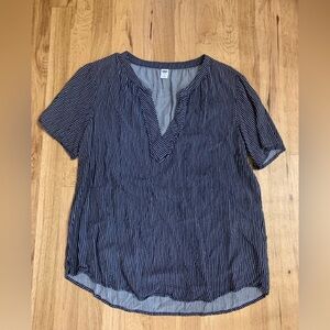 💕3/$18💕 Old Navy Blue Striped Blouse~ Size Large